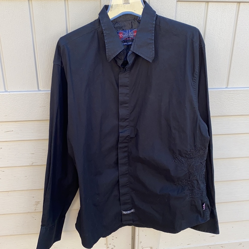English Laundry button down shirt XXL runs smaller